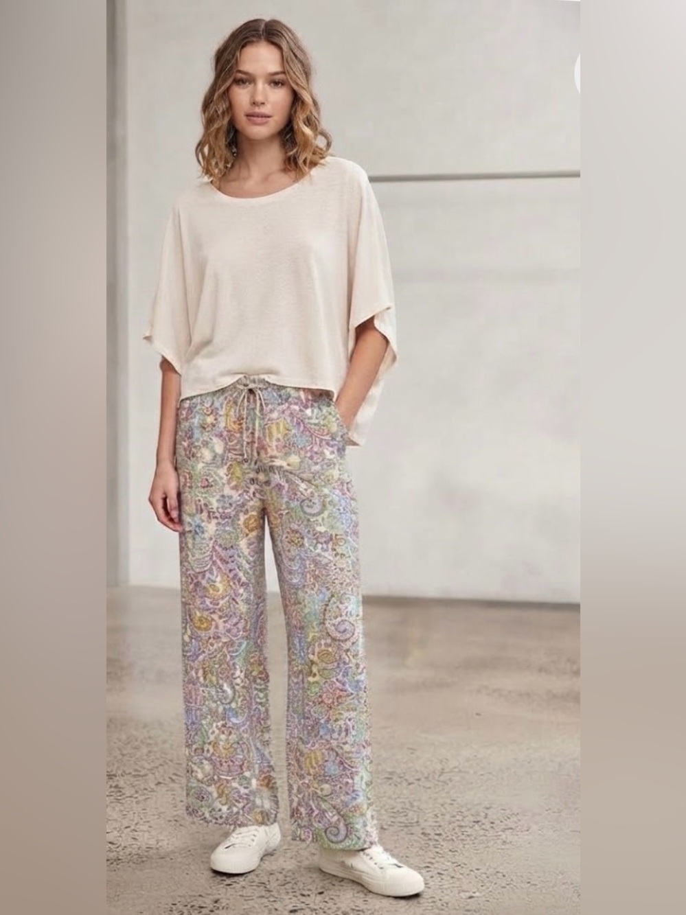 VENUS Pastel Paisley Wide-Leg Pants